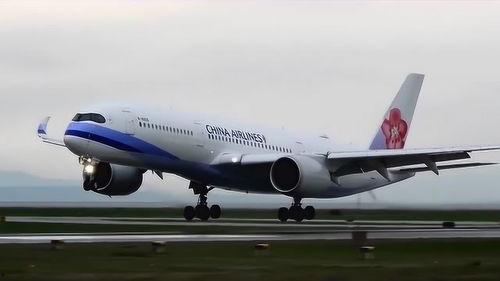 中国国产客机降落视频